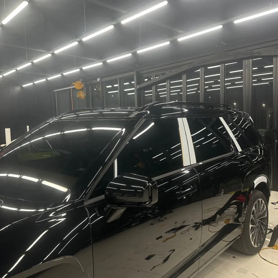 Hyundai Palisadeのカーラッピング事例｜クローム除去で印象激変 施工写真 2-2