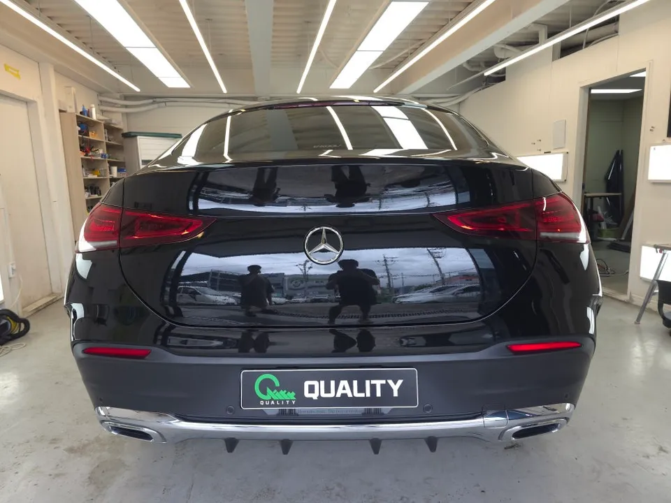 Mercedes-Benz GLEのカーラッピング事例 施工写真 2