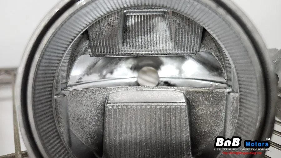 Kia Sorento MQ4 body repair - Kia Sorento MQ4 Headlight Restoration Review — Brightness Restore photo 4