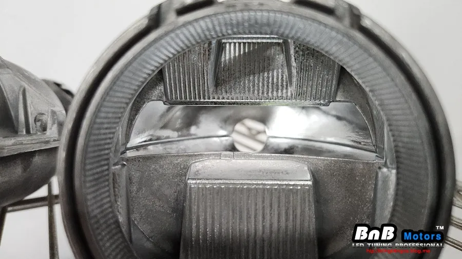 Kia Sorento MQ4 body repair - Kia Sorento MQ4 Headlight Restoration Review — Brightness Restore photo 5