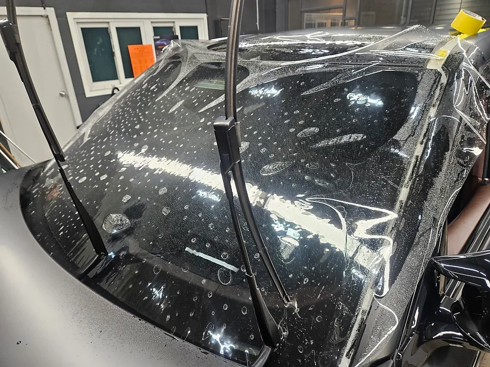 BMW XMの無光沢ブラックPPF施工事例|存在感アップ 施工写真 1-2
