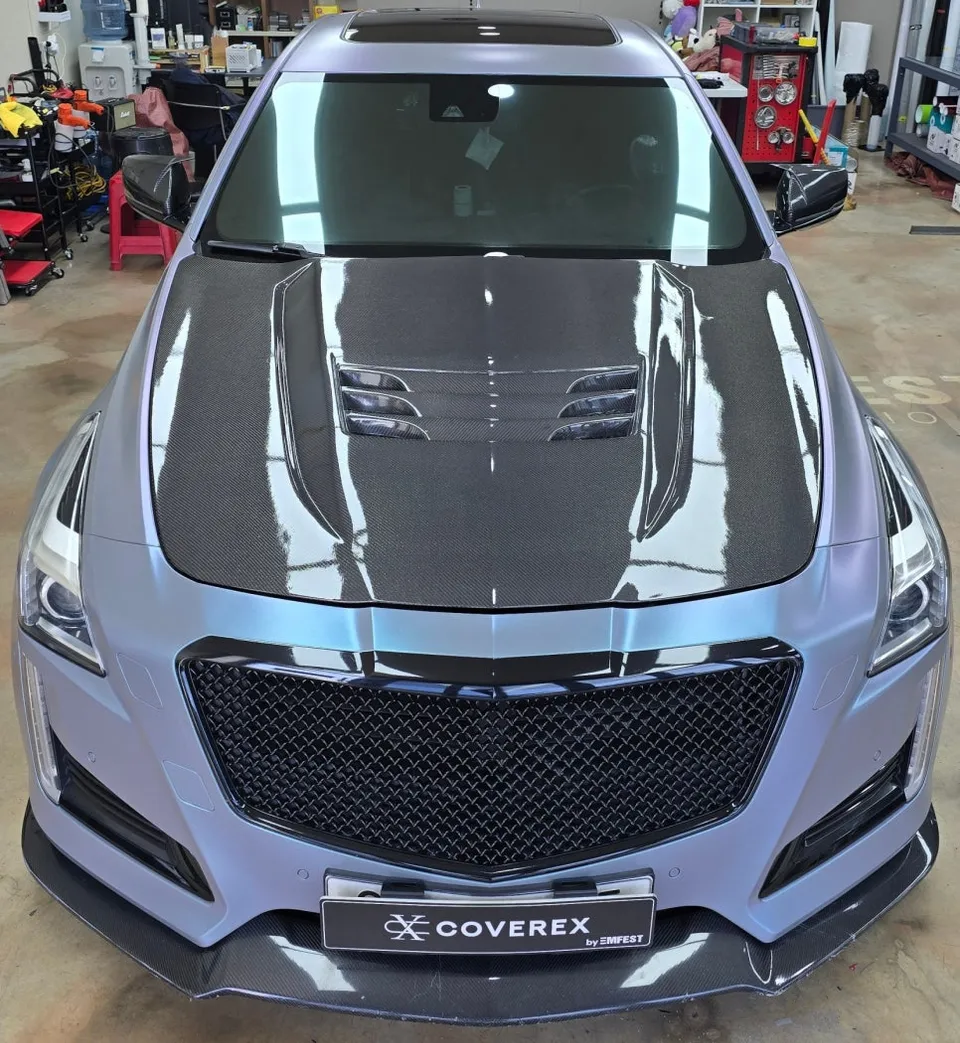 Cadillac CTSのカーラッピング事例｜スターライトグレーブルー 施工写真 2-2