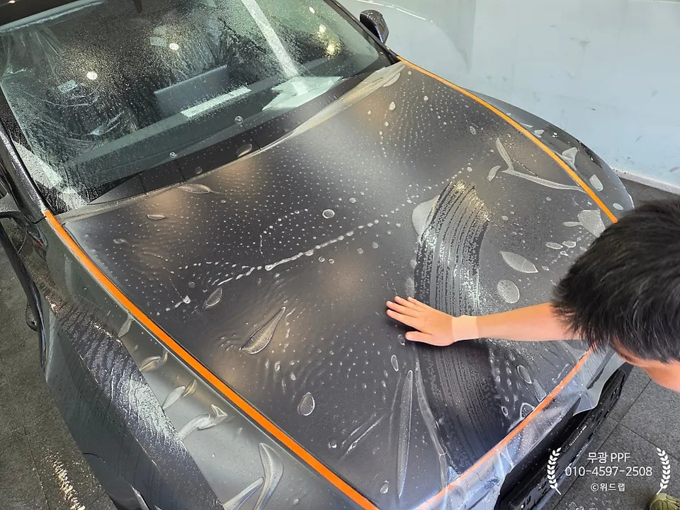 Tesla Model Y PPF施工事例|費用目安と仕上がり 施工写真 2-3