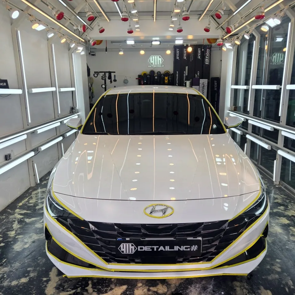 Hyundai Elantraのガラスコーティング事例 施工写真 1-2