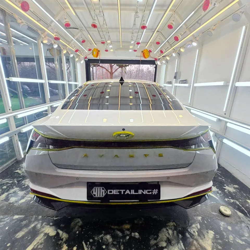 Hyundai Elantraのガラスコーティング事例 施工写真 2-2