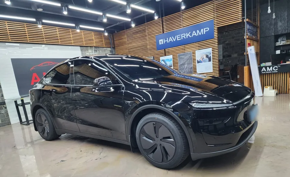 Tesla Model Y PPF施工事例|費用目安と仕上がり 施工写真 3-2