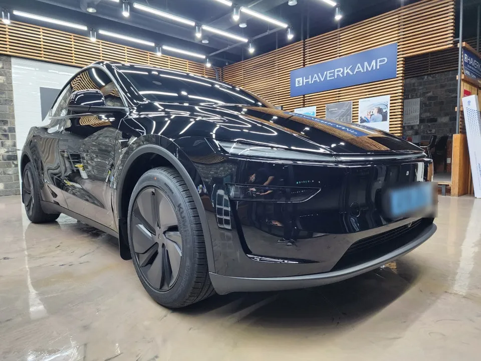 Tesla Model Y PPF施工事例|費用目安と仕上がり 施工写真 3-3