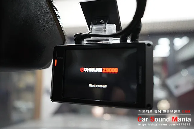レンジローバー ヴォーグのドラレコ取付事例|費用目安・仕上がり 施工写真 3-3