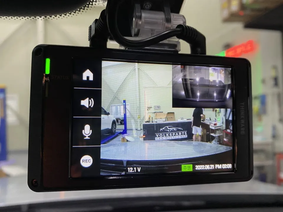 Mercedes-Benz GLC dash cam - Mercedes-Benz GLC Dash Cam Installation Guide photo 6