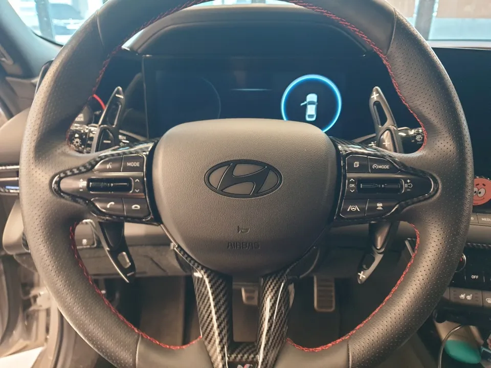 Hyundai Elantra CN7 steering wheel - Hyundai Elantra CN7 Steering Wheel Customization Review photo 5