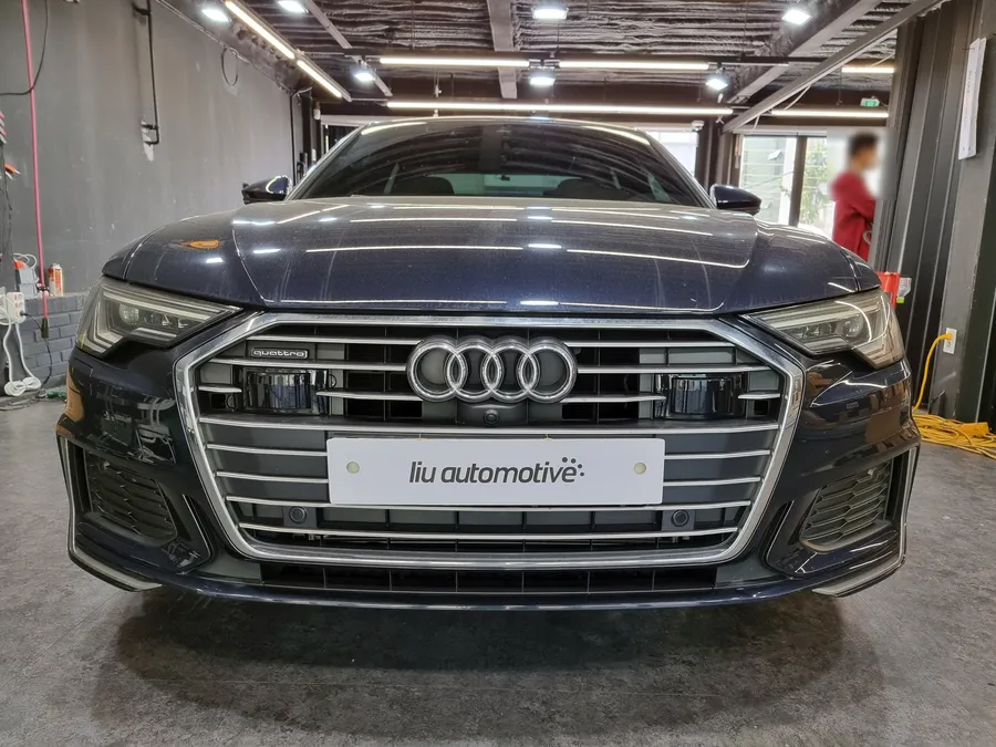 Audi A6 vinyl wrap - Audi A6 Vinyl Wrap Review: Enhanced Aesthetics photo 3