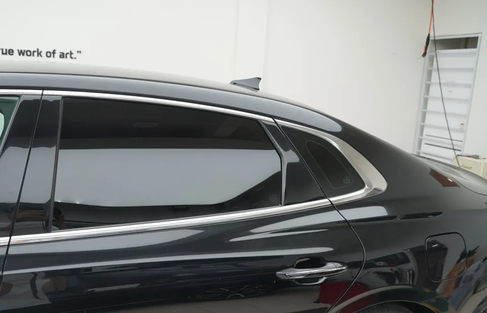 Hyundai AzeraのPPF施工事例|韓国での実例 施工写真 3-1