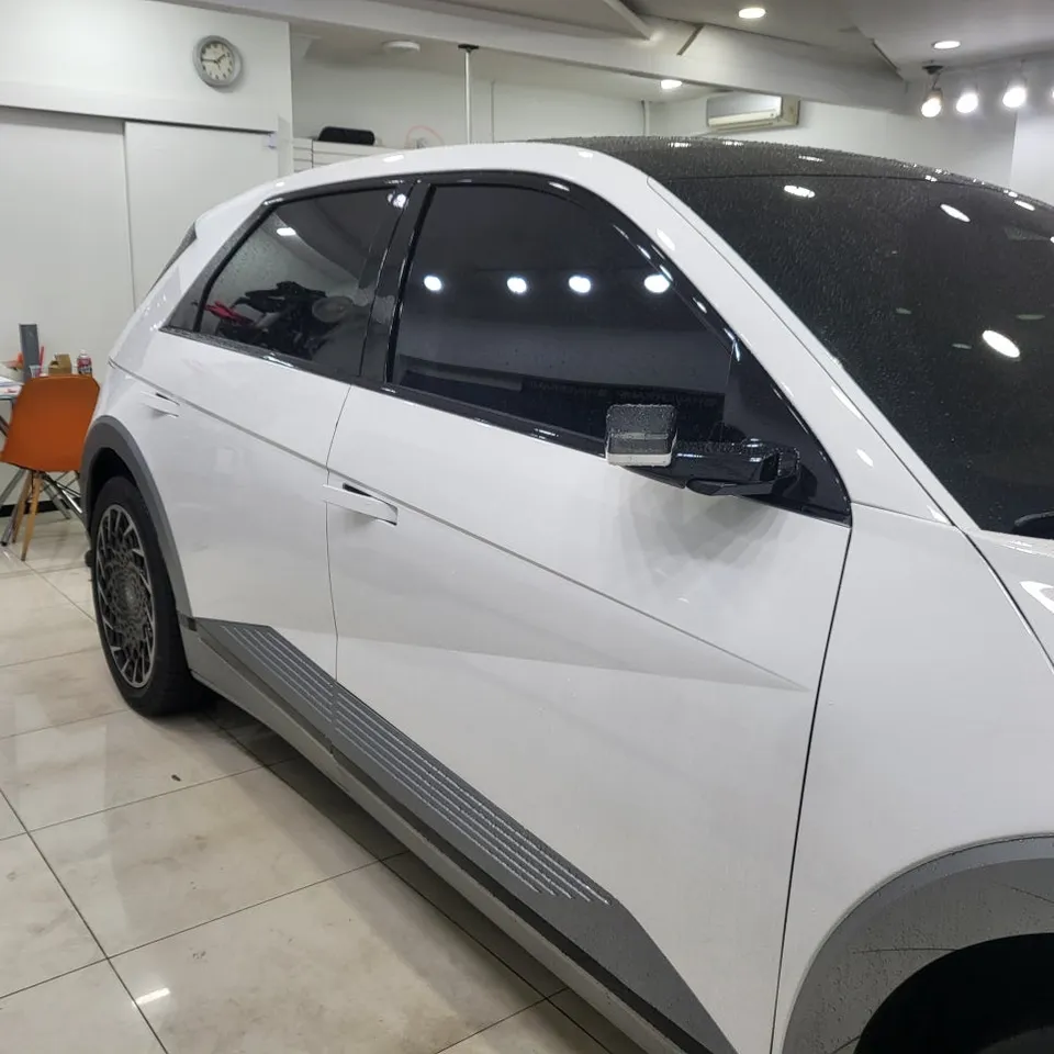 Hyundai IONIQ 5のカーラッピング事例｜費用目安・仕上がり 施工写真 3-2