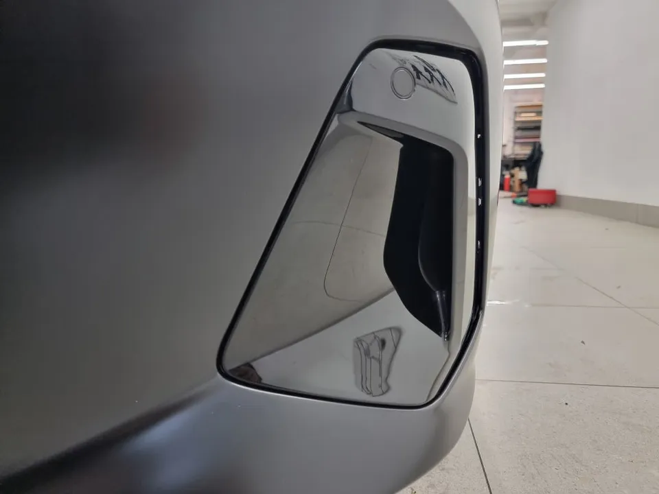 BMW 5 Series vinyl wrap - BMW 5 Series Vinyl Wrap Review: Satin Black Transformation photo 5