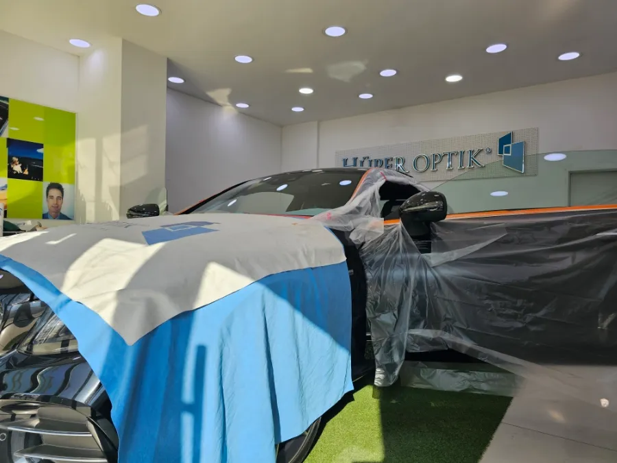 Mercedes-Benz C43 AMGのカーフィルム施工事例 施工写真 1-3