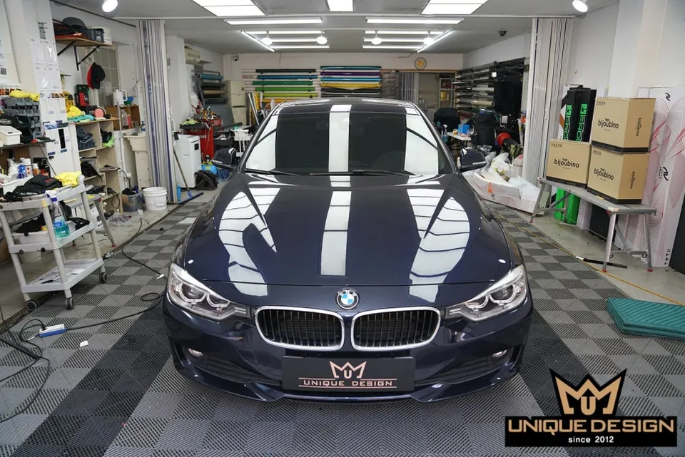 BMW 3 Seriesのインテリアラッピング事例|ウッドパネル変更 施工写真 1-1