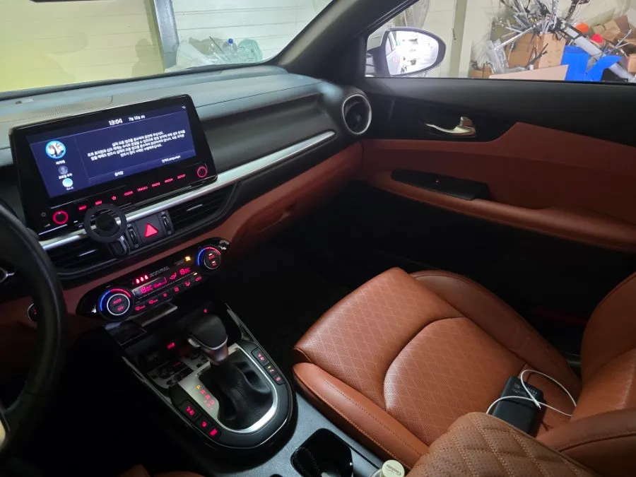 Kia K3 ambient lighting - Kia K3 Ambient Lighting Review: Cost & Results photo 3