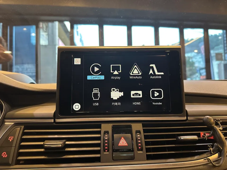 Audi A7 C7 android head unit - Audi A7 C7 Android Head Unit Review — Seamless Wireless CarPlay & photo 3