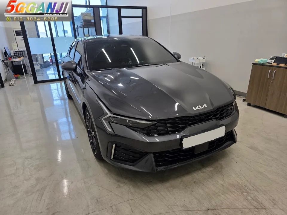 Kia K5 DL3 ambient lighting installation result