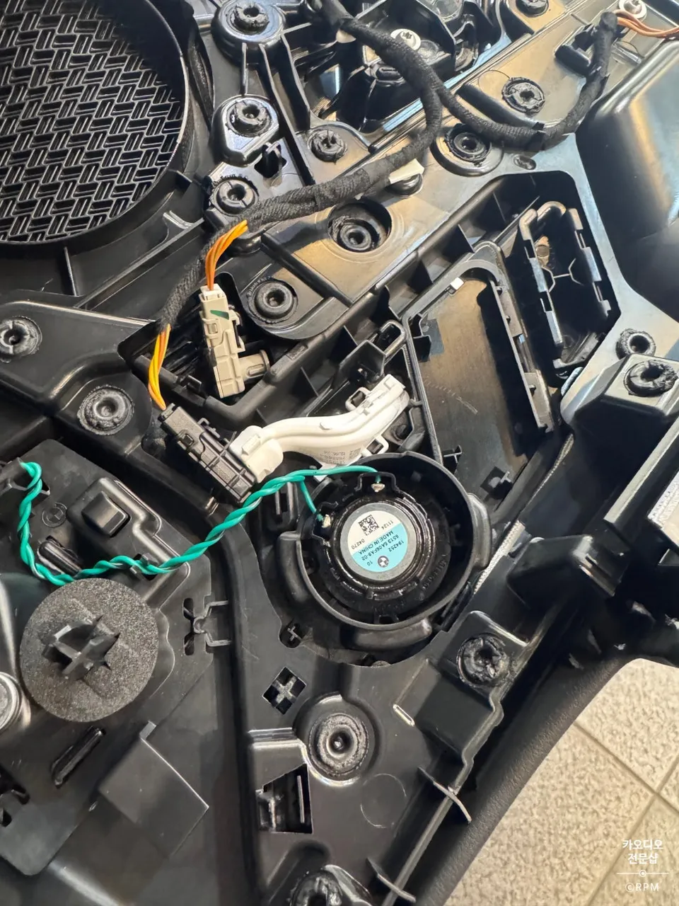 BMW iX1 U11 Car Audio Upgrade Review: 3-Hour Full System photo 4
