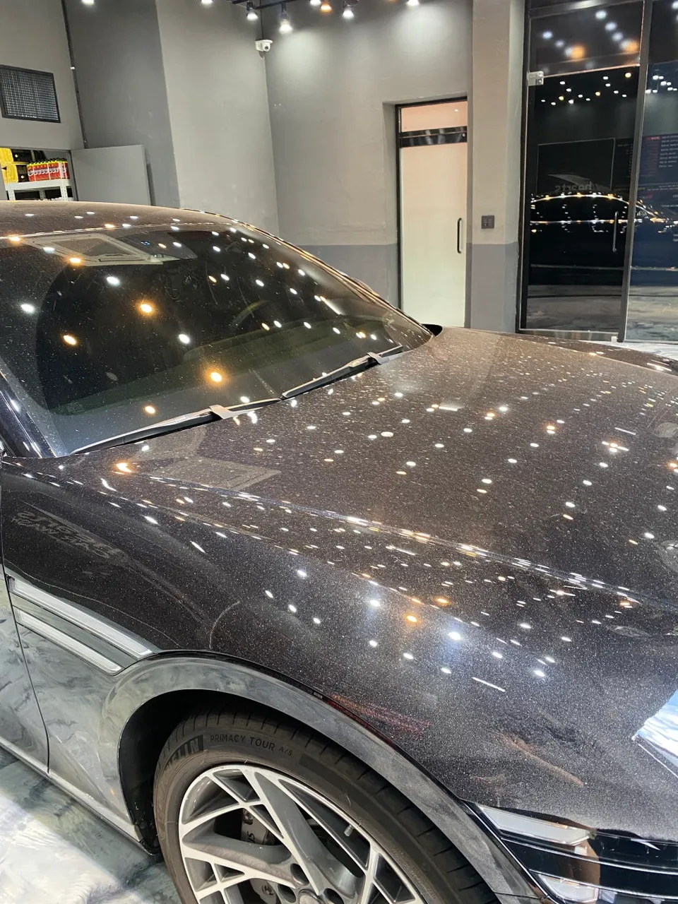 Genesis G90のガラスコーティング事例 施工写真 2