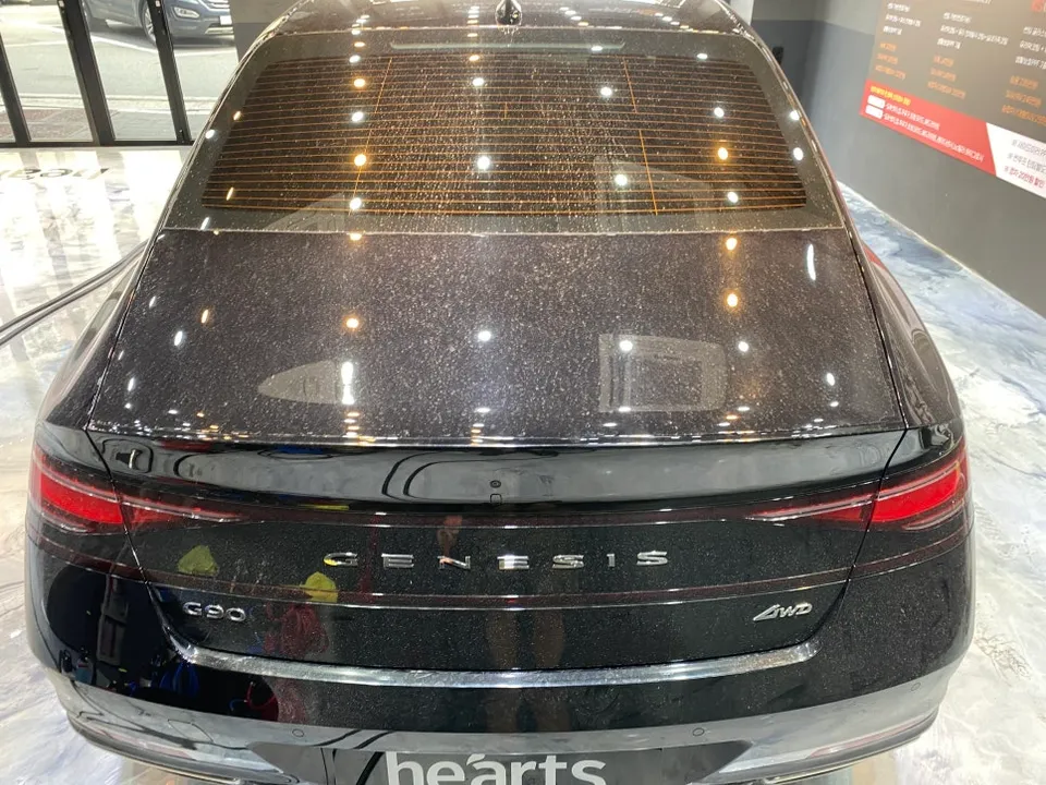 Genesis G90のガラスコーティング事例 施工写真 5