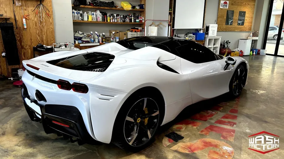 Ferrari SF90 StradaleのPPF施工事例|韓国での実例 施工写真 1-2