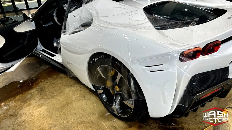 Ferrari SF90 StradaleのPPF施工事例|韓国での実例 施工写真 2-3