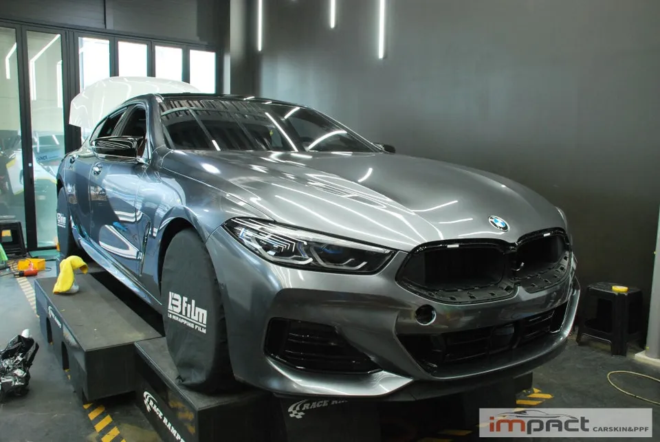 BMW 8 Seriesのカーラッピング事例｜費用目安・仕上がり 施工写真 2-3