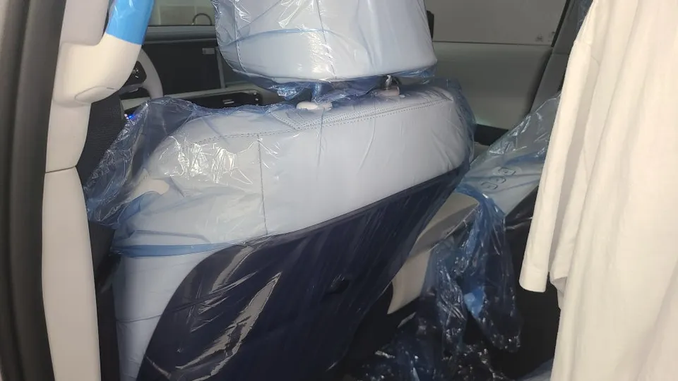 Hyundai Palisade LX3 oem options - Hyundai Palisade LX3 Rear Seat Monitor Installation Review photo 2