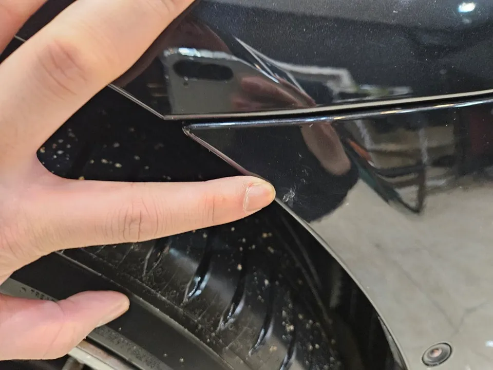 BMW 6 Series vinyl wrap - BMW 6 Series Vinyl Wrap Review: Restoring a Used Car's Shine photo 4
