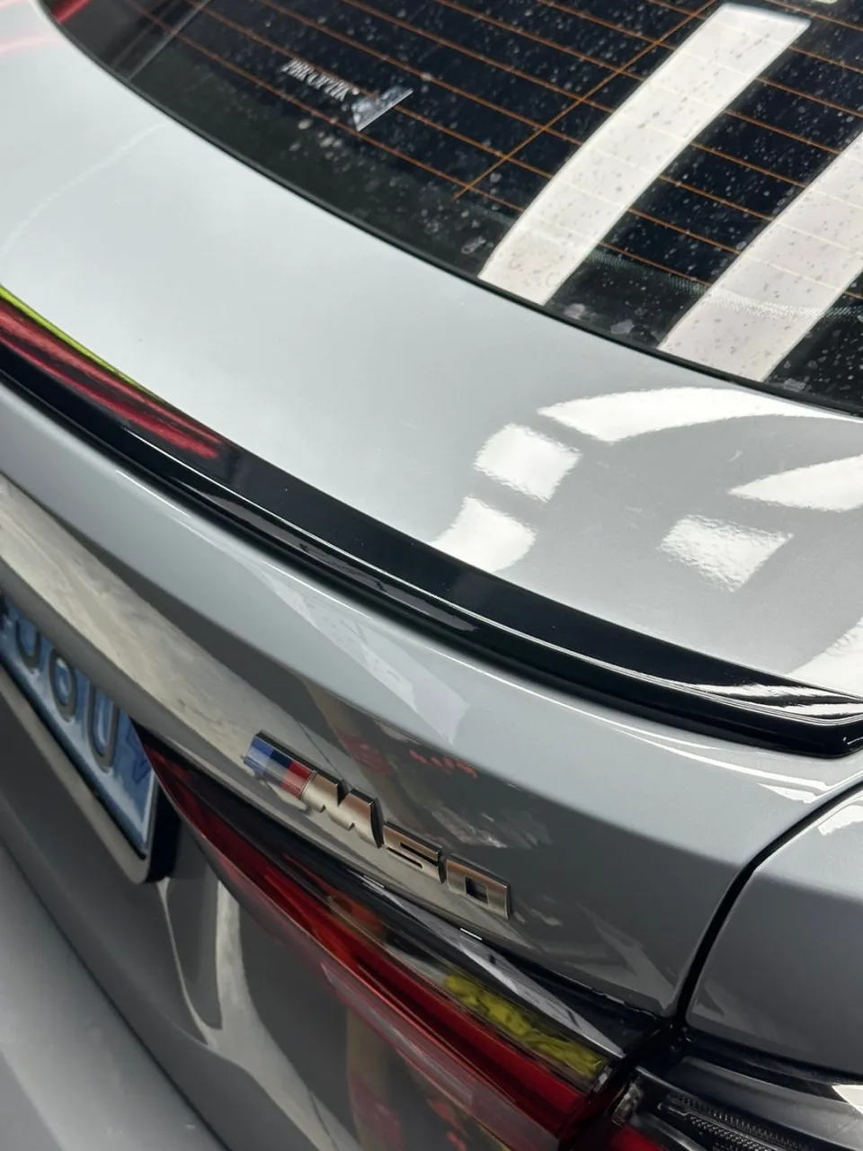 BMW i4のカーラッピング事例|PPFルーフスキン 施工写真 2-3