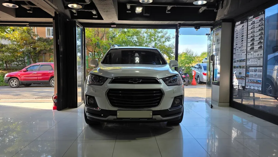 Chevrolet Captiva lighting upgrade installation result