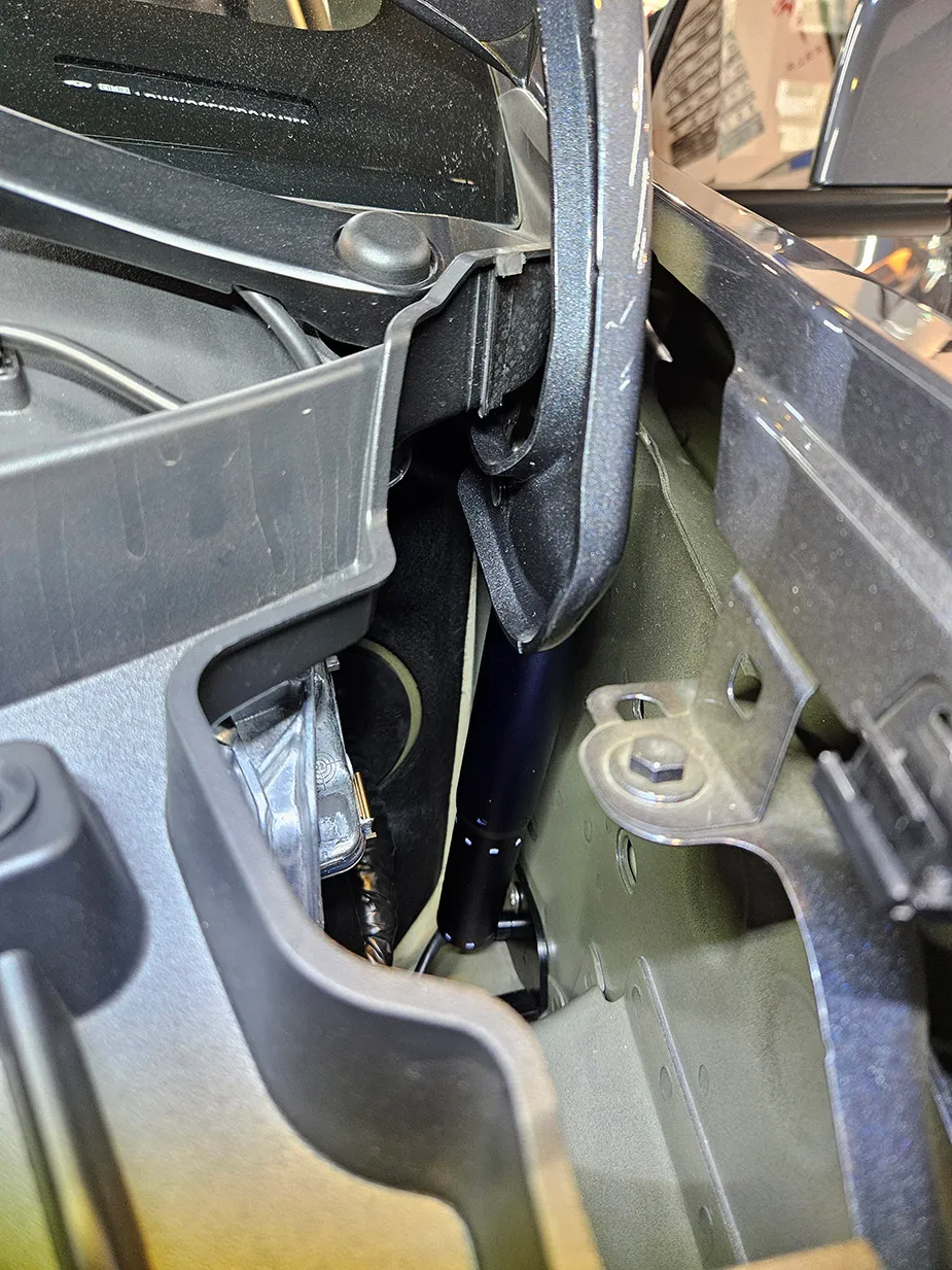 Tesla Model Y new car package - Tesla Model Y RWD Overgen Auto Frunk Review photo 4
