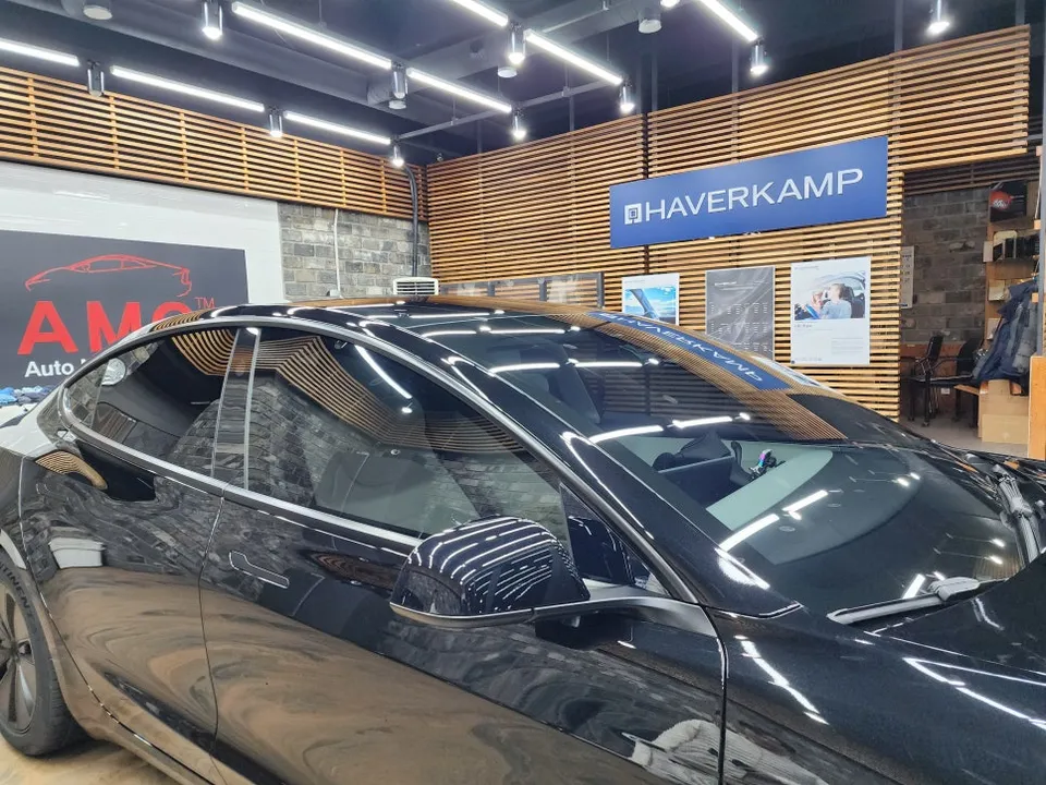 Tesla Model 3 PPF施工事例|費用目安と仕上がり 施工写真 1-3