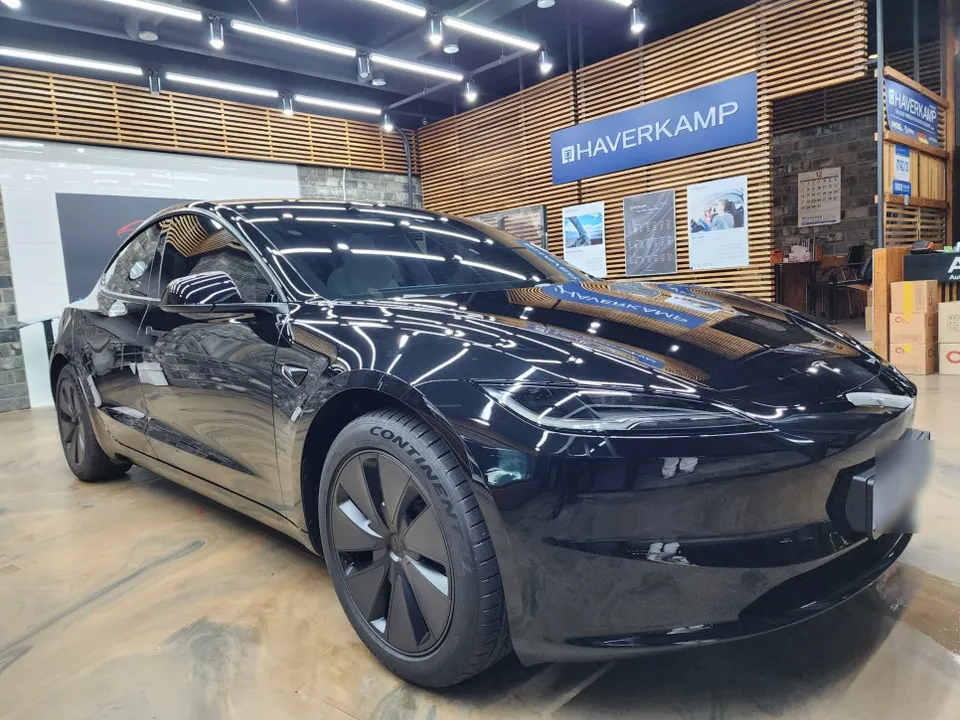Tesla Model 3 PPF施工事例|費用目安と仕上がり 施工写真 2-3