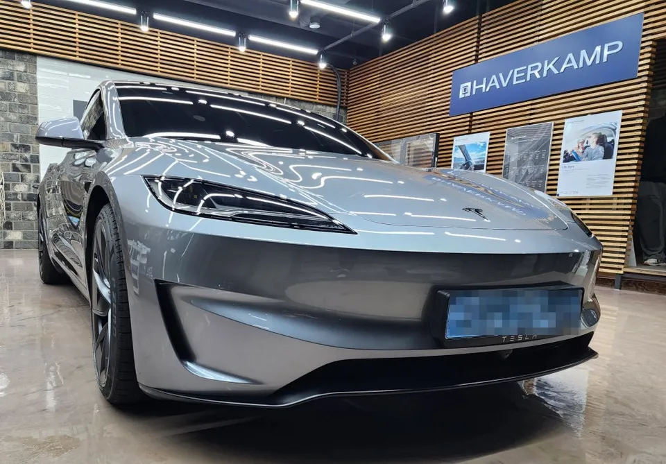 Tesla Model 3 PPF施工事例|費用目安と仕上がり 施工写真 2-3