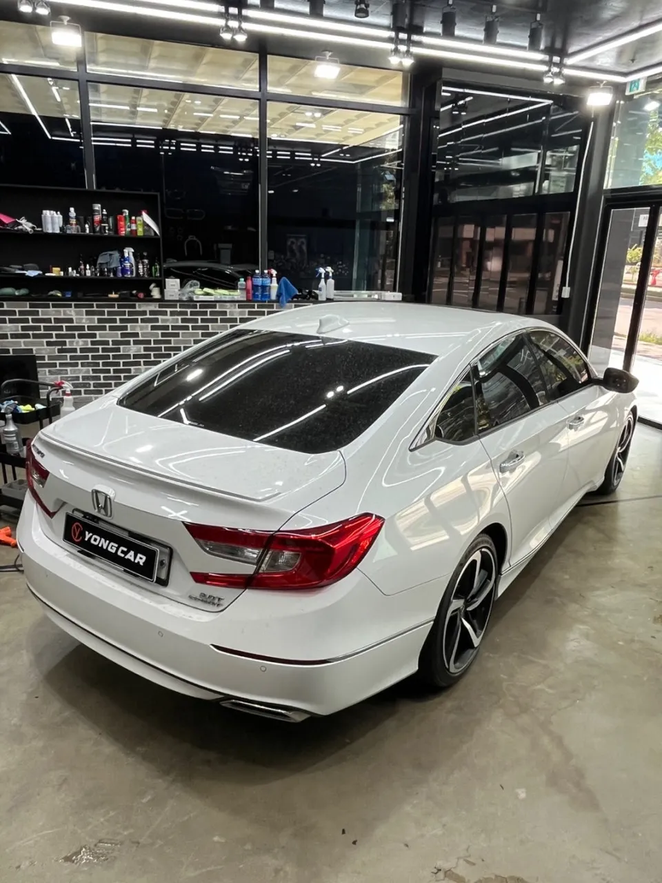 Honda Accord PPF施工事例｜ブラックPPFで高級感を演出 施工写真 2-2