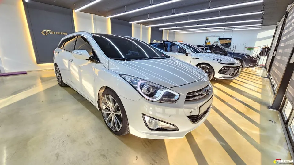 Hyundai i40 Ambient Lighting Installation - Expert Results photo 3
