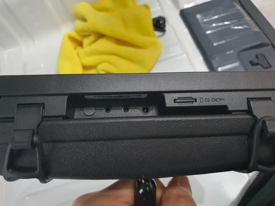 BMW M5 dash cam navigation - BMW M5 Dashcam & Navigation Installation Review photo 4