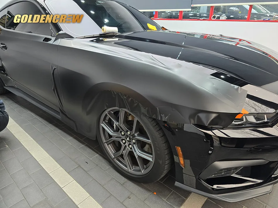 Ford MustangのPPF施工事例 施工写真 2-2