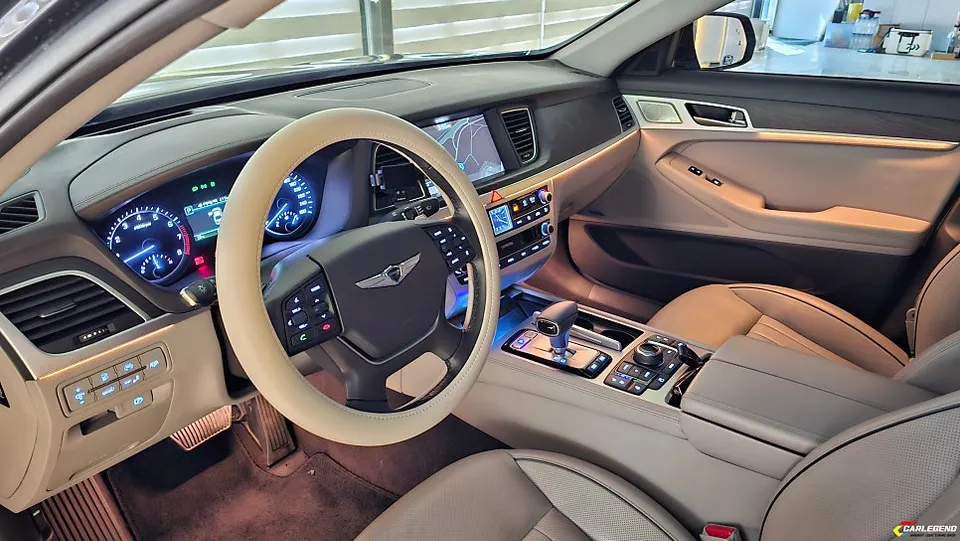Genesis G80 ambient lighting - Genesis G80 Ambient Lighting Review: Seamless Integration photo 3