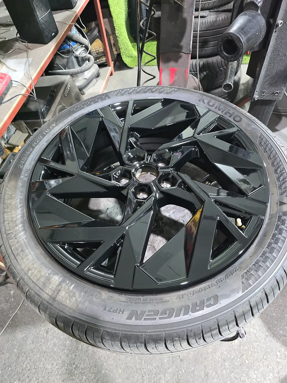 Renault Grand Koleosのホイールリペア・塗装事例 施工写真 2-2