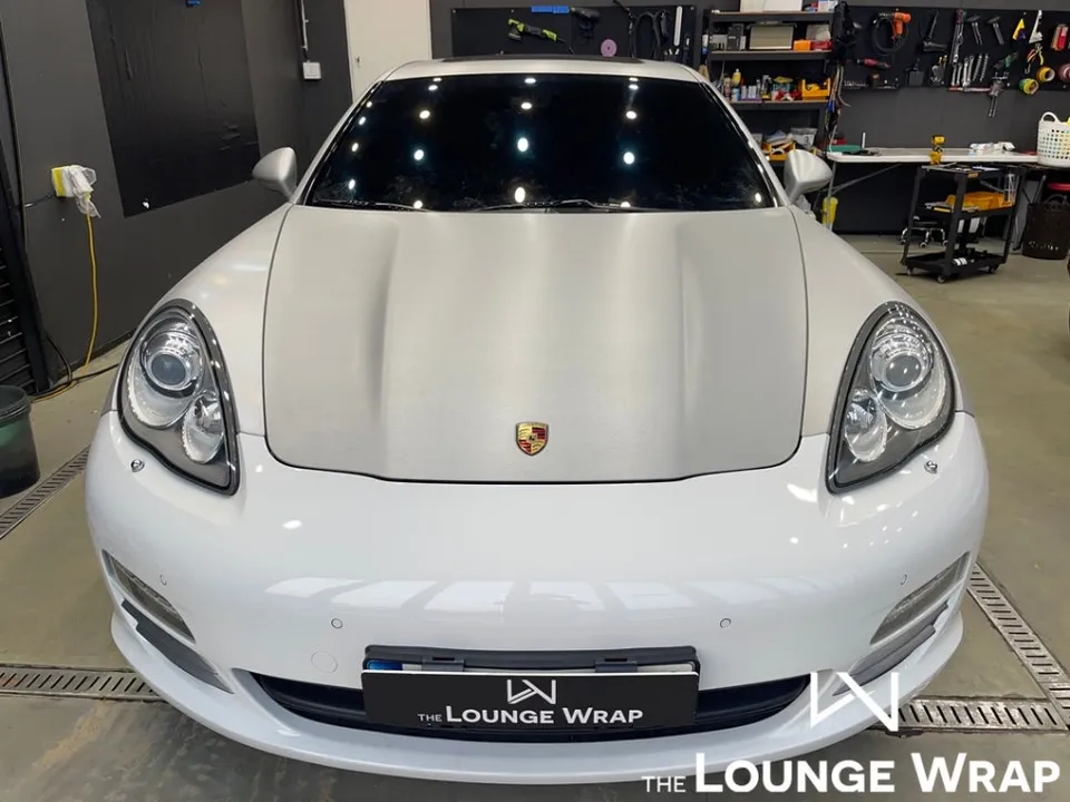 Porsche Panamera vinyl wrap - Porsche Panamera Vinyl Wrap Review: Carmine Red Color Change photo 3