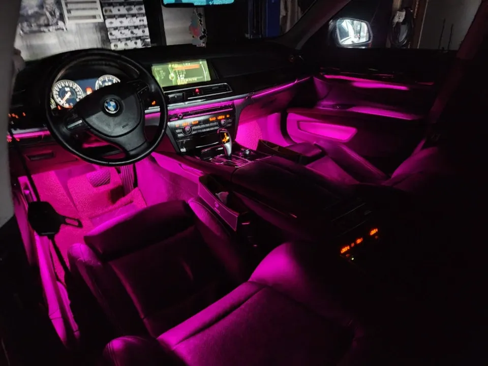 BMW 7 Series ambient lighting - BMW 7 Series Ambient Lighting Review: Enhanced Interior Mood photo 3