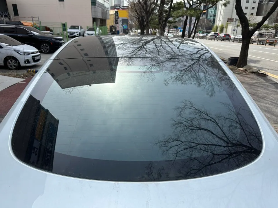 Tesla Model Yのカーフィルム施工事例｜費用目安・仕上がり 施工写真 3-1