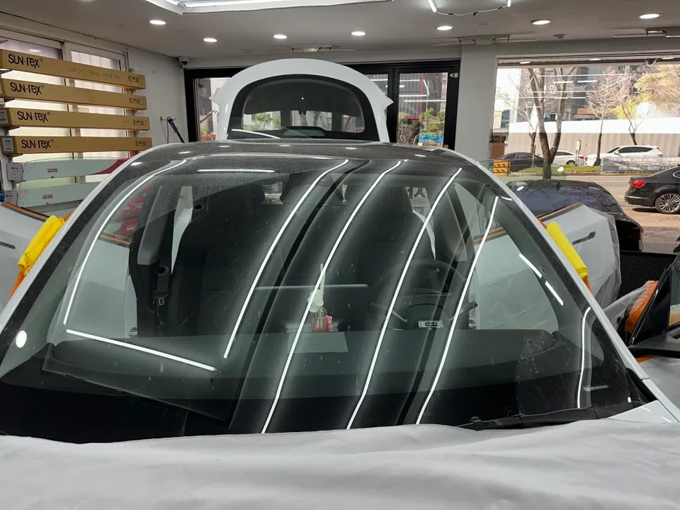 Tesla Model Yのカーフィルム施工事例｜費用目安・仕上がり 施工写真 3-3