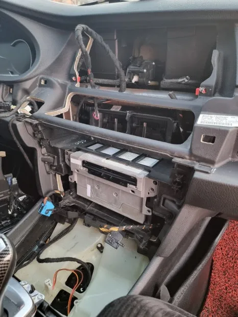 BMW 5GT F07 android system - BMW F07 Android Auto Head Unit Review — 15-inch Upgrade & M-Steer photo 6