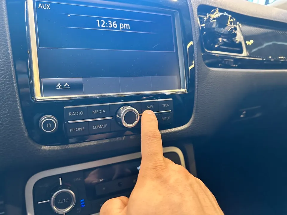 Volkswagen Touareg android head unit - Volkswagen Touareg Android Head Unit Review — Seamless Integratio photo 4