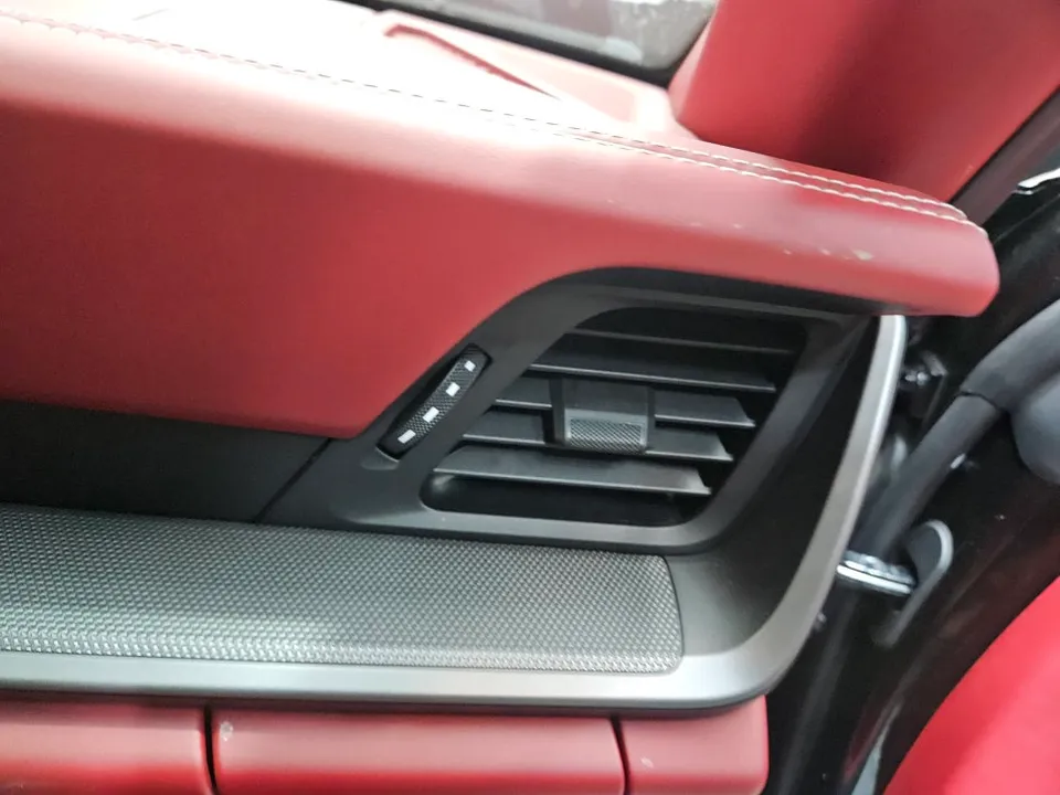 Porsche 911 seat ventilation - Porsche 911 Seat Ventilation & Heating Review — Enhanced Comfort photo 4